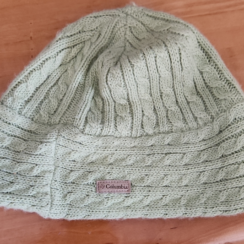 Columbia Cable Knit Beanie - Light Green
